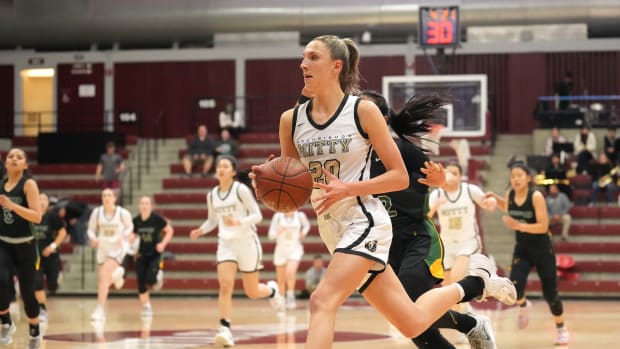 McKenna Woliczko, Archbishop Mitty girls basketball